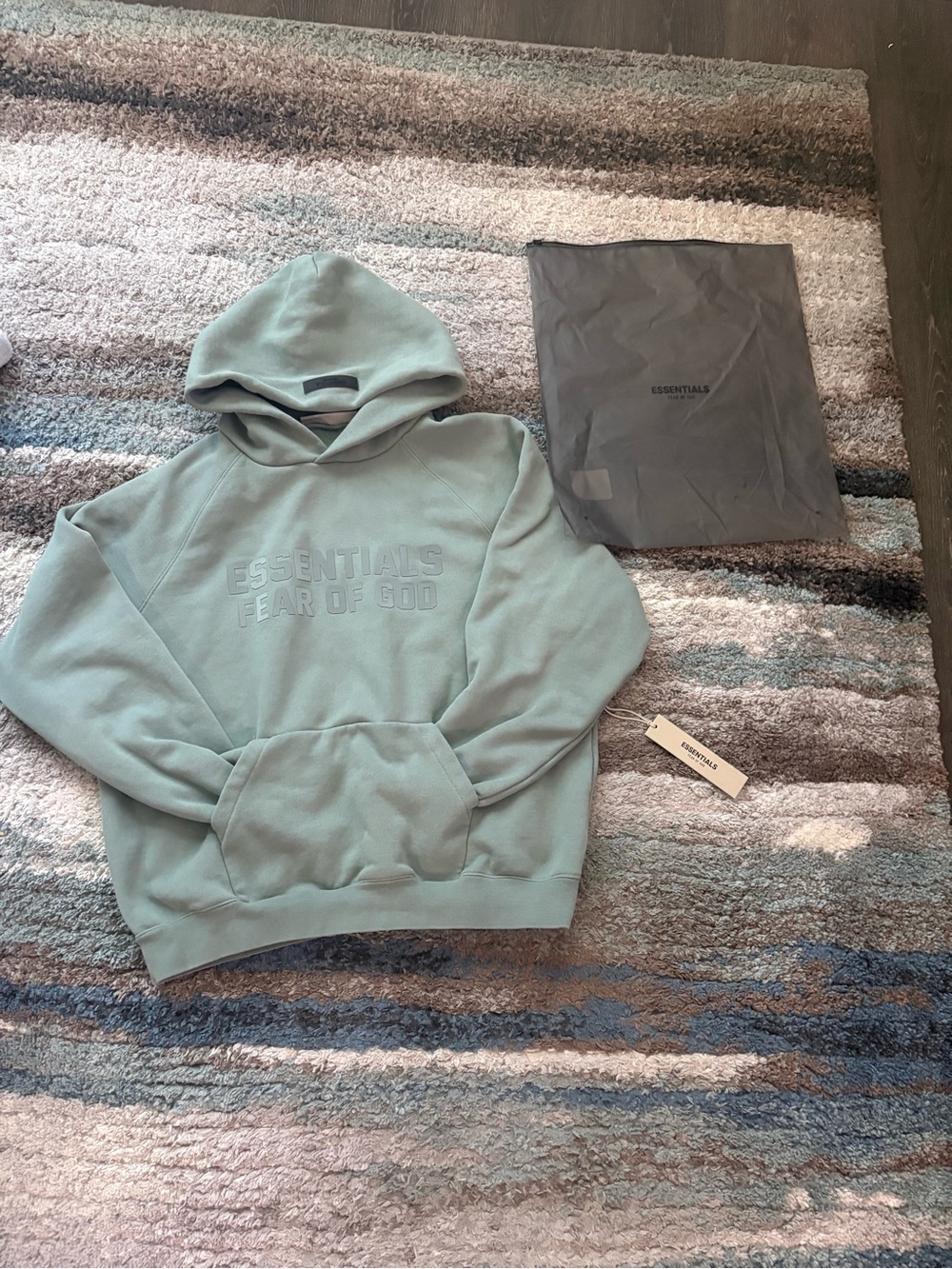 Essentials Fear of God  Hoodie in Sycamore